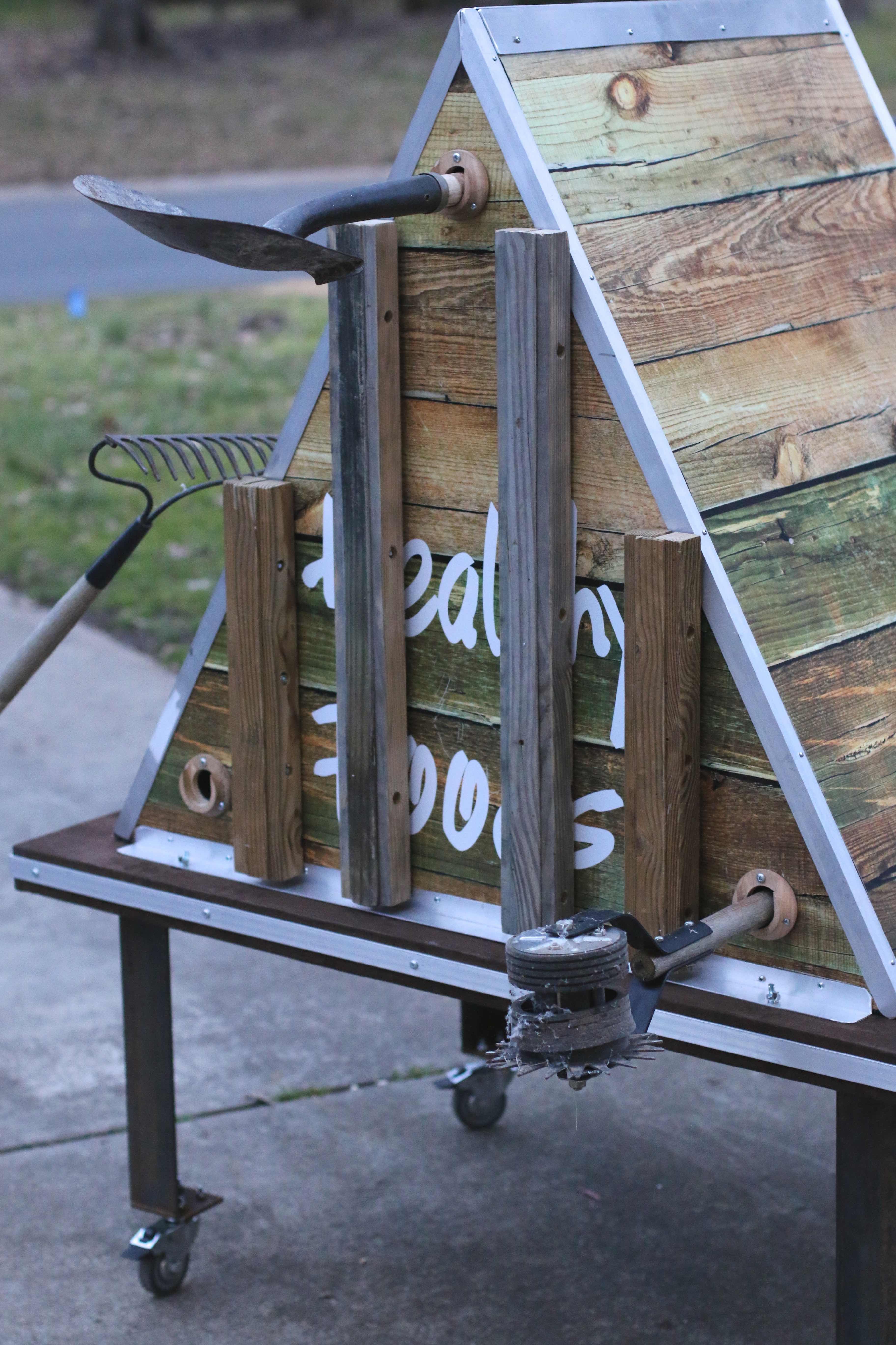 BarnYardReviewBladePyramid4