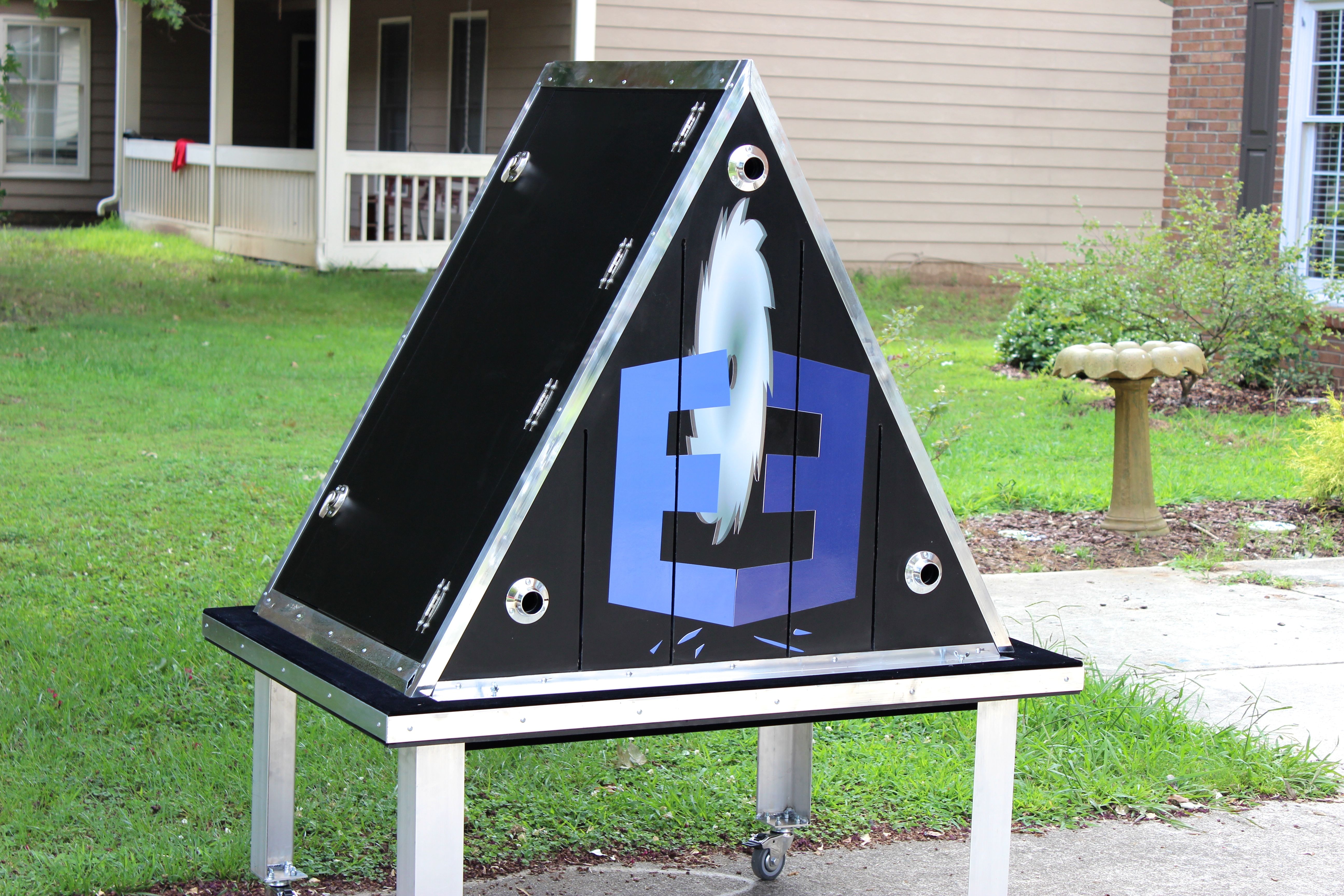 BladePyramidJoshKnotts3